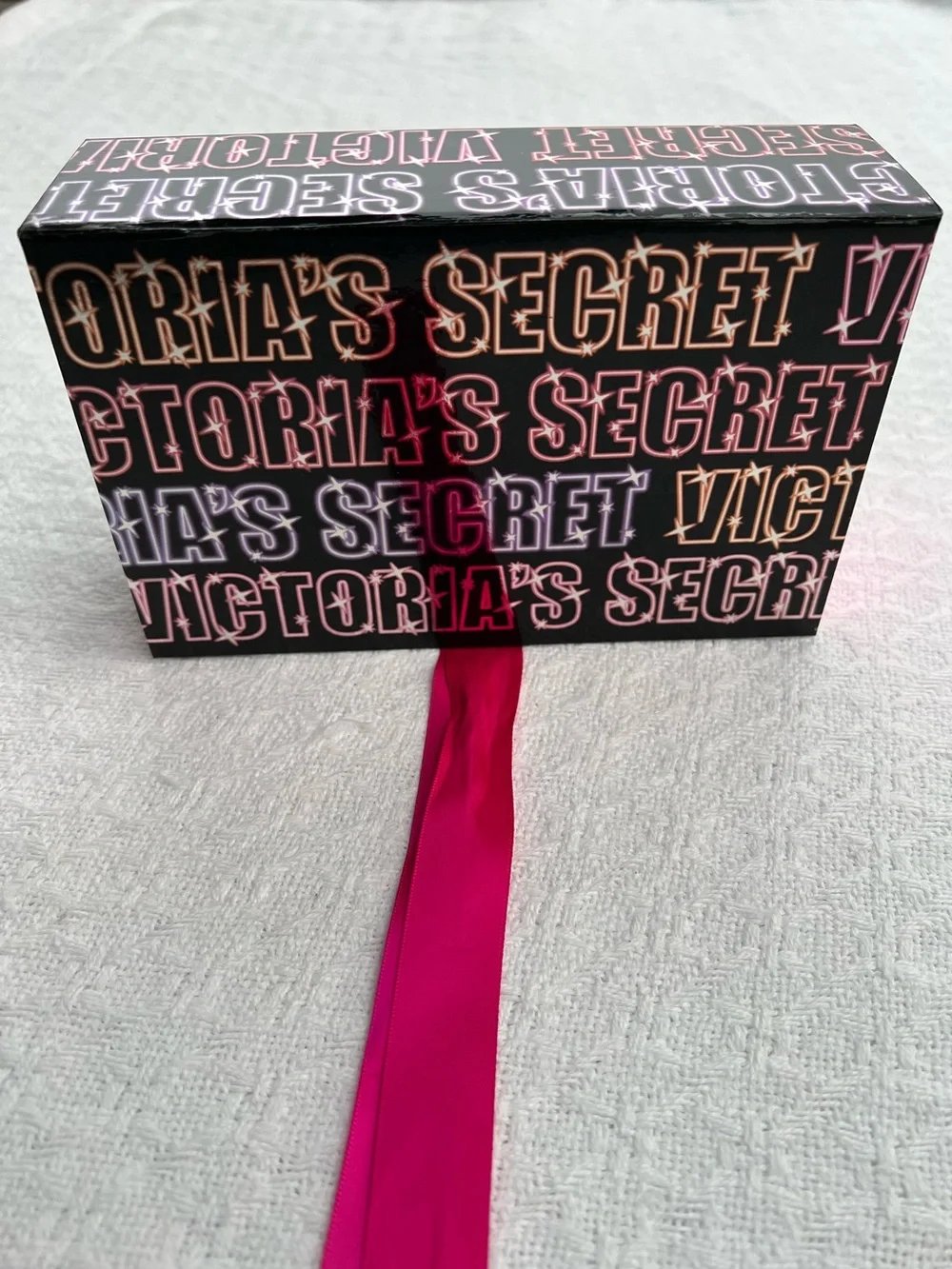 VICTORIA'S SECRET GIFT BAG and BOX BUNDLE